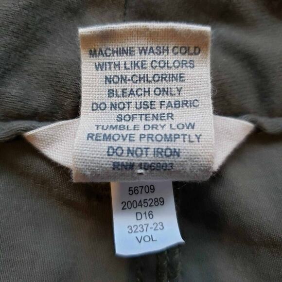 Duluth Trading Co Womens Cargo Pants Brown Size 18X31 Flat Front Straight Leg - Picture 8 of 9